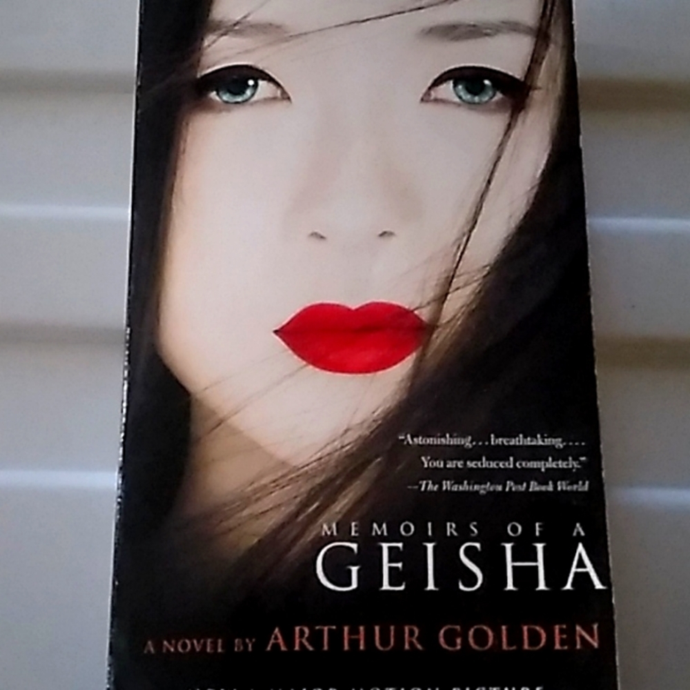 (10/$10) Memoirs of a Geisha Novel